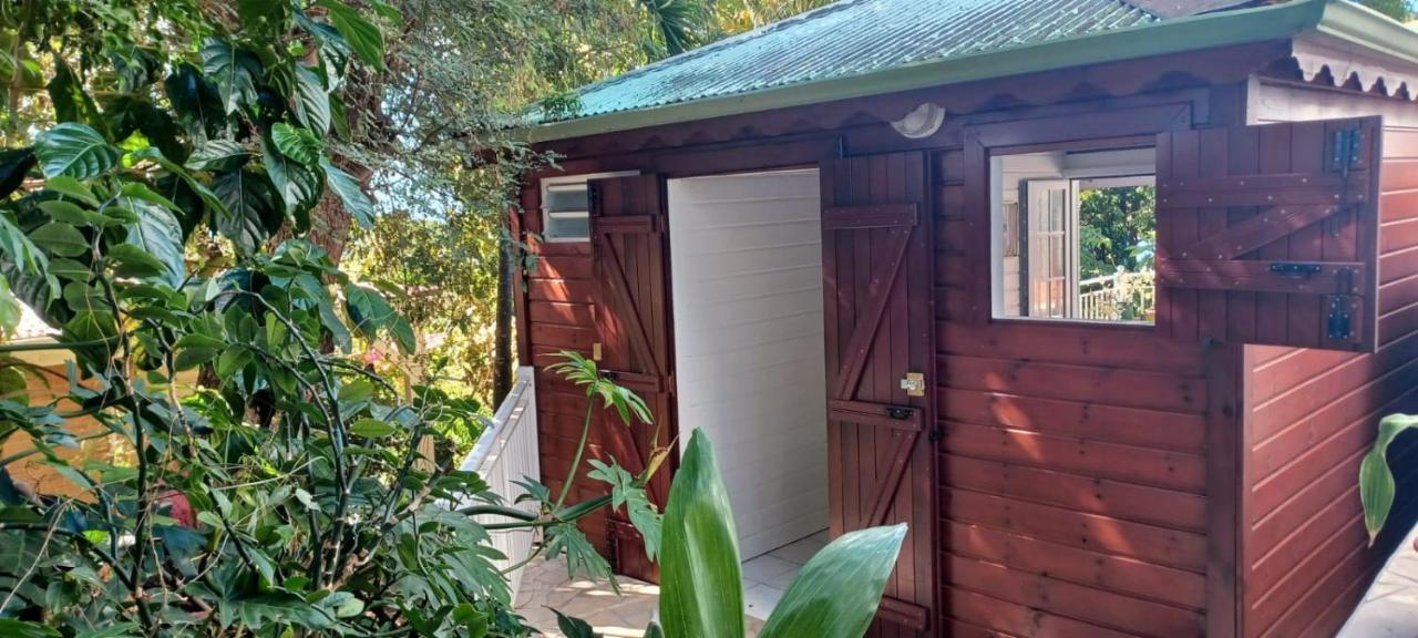 Gite Mamour - Charmant Petit Bungalow A Decouvrir Baillif Ngoại thất bức ảnh